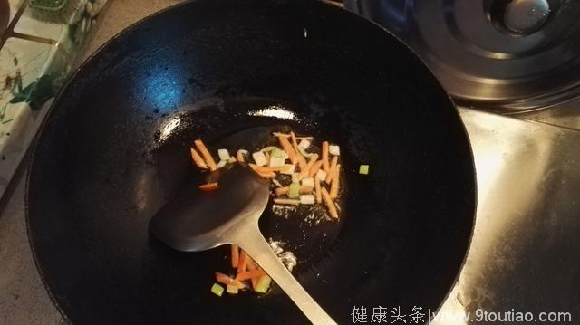 春季是儿童补钙的“黄金期”，附上一道补钙食谱——虾仁豆腐汤
