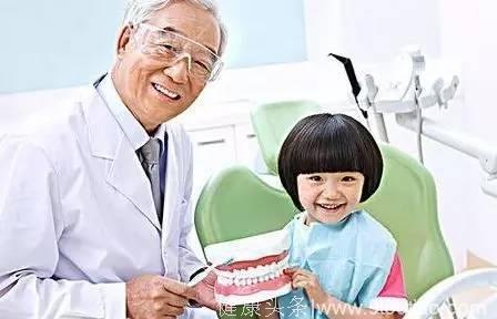 儿童牙齿矫正不必非等换完牙