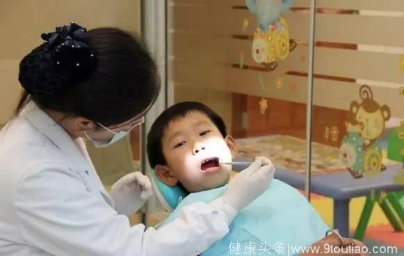 儿童牙齿矫正不必非等换完牙