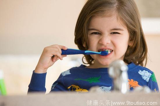 选对适合的儿童牙刷，护理好宝宝的口腔