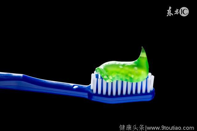有些牙膏有添加氟有什么用？