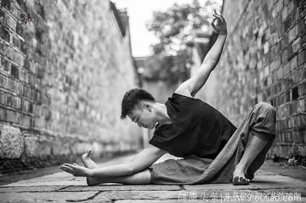 关节炎患者如何有效习练瑜伽？