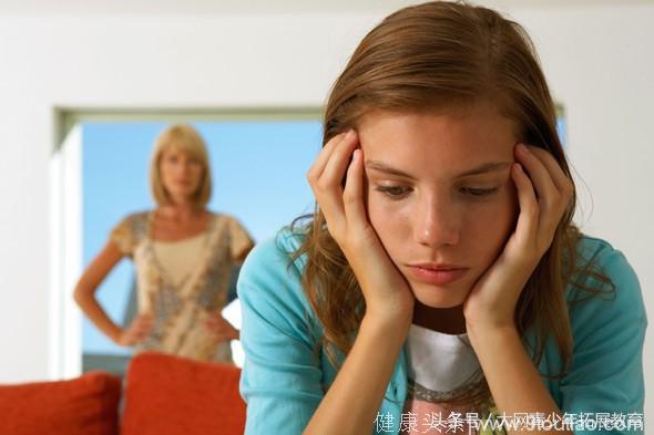 面对青少年抑郁症，家长应该怎么做？