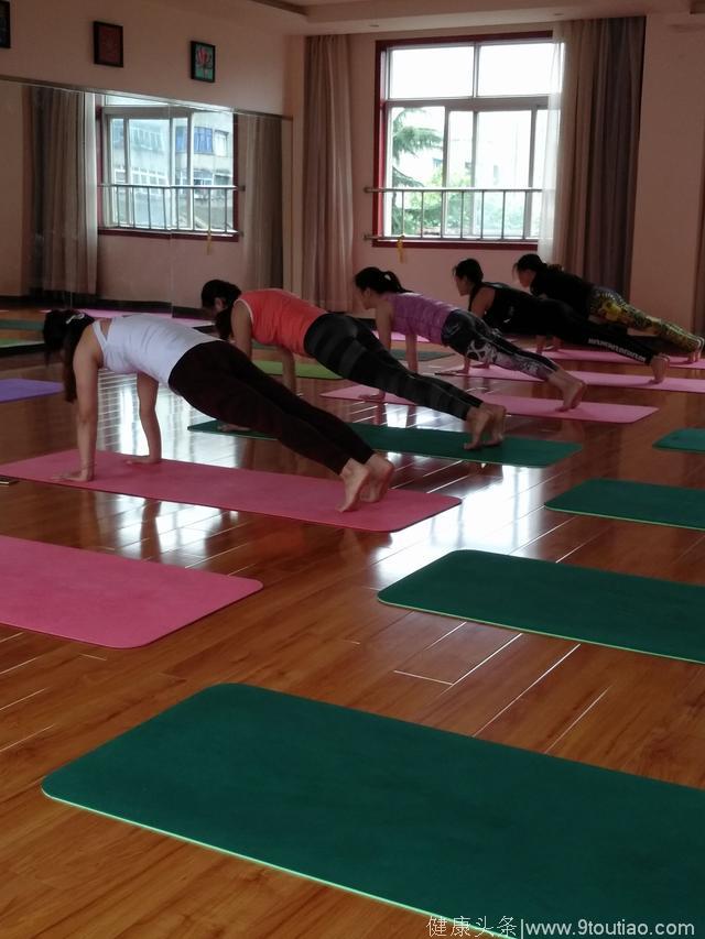 彭州舍行瑜伽：从零基础到高级瑜伽教练毕业