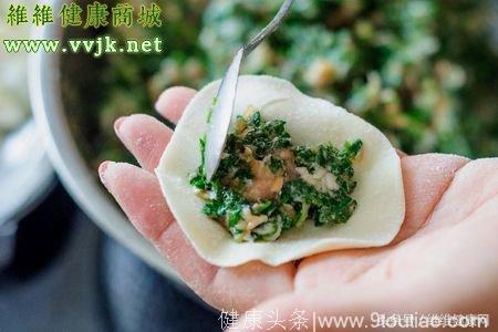 荠菜水饺（健脾养胃养肝食谱）