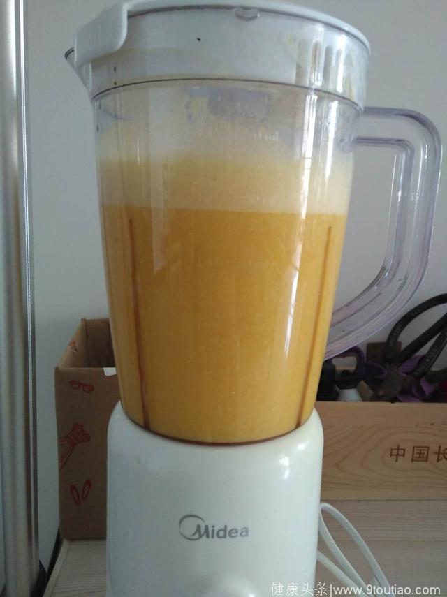 养生解渴的胡萝卜玉米汁，只需简单三步，你会做吗