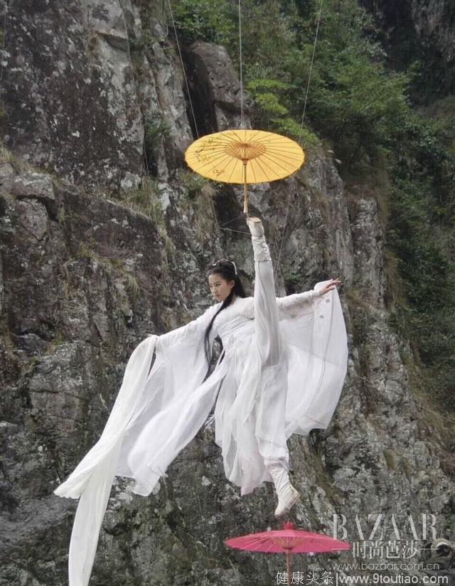 刘亦菲、刘涛也当起了“飞人”，空中瑜伽让你在天上也能瘦！