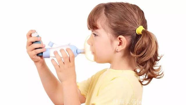 哪些因素可能会诱发儿童哮喘？