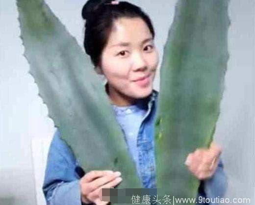 中国女直播主为了赚钱“生吃芦荟”，结果才吃第三口就出事了！