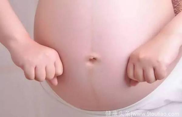 怀孕后妈妈的肚子上竟然有一条黑线，这是什么原因呢