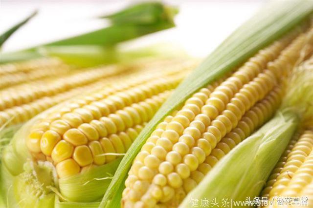 别再吃这种玉米了，致癌性极强，很多人天天都在吃！快告诉家人
