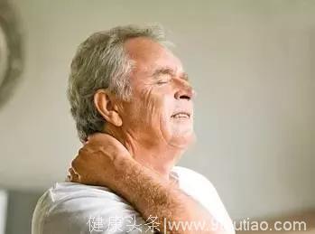 颈椎病不只是伤害你的脖子，对很多身体部位都有很大的伤害，一定要注意了