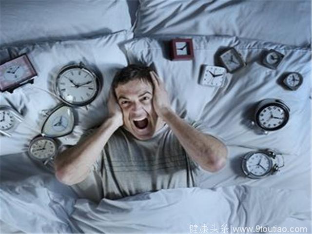 失眠导致的严重问题，今天起，一个简单偏方，让你能拥有安心睡眠