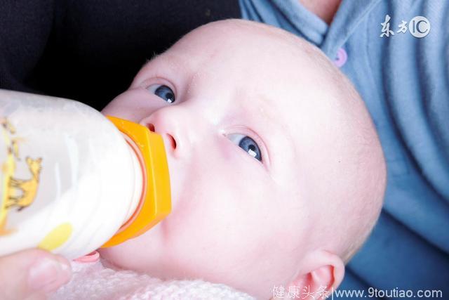 宝宝防呛奶，宝妈如何做才对！
