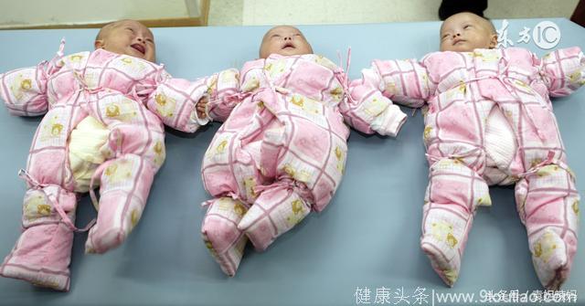 准妈妈顺产健康三胞胎，最轻的宝宝3斤2两
