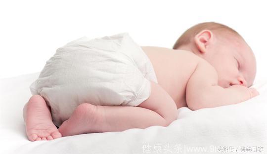 口腔护理，从零岁开始；哪些宝宝适合趴着睡？