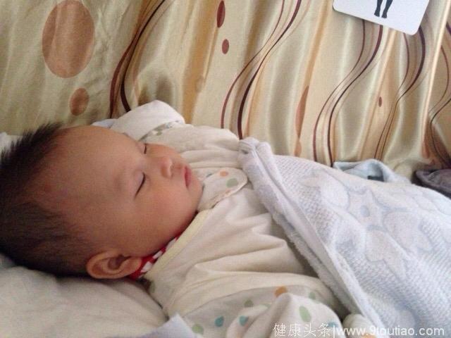 宝宝每晚都咳醒，妈妈切个萝卜后，总算能睡个安稳觉了！