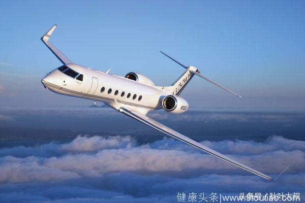 王思聪买私人飞机，是炫富还是有需要？富人的时间管理你不懂！