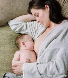 正确的给宝宝喂奶姿势，您学会了吗？