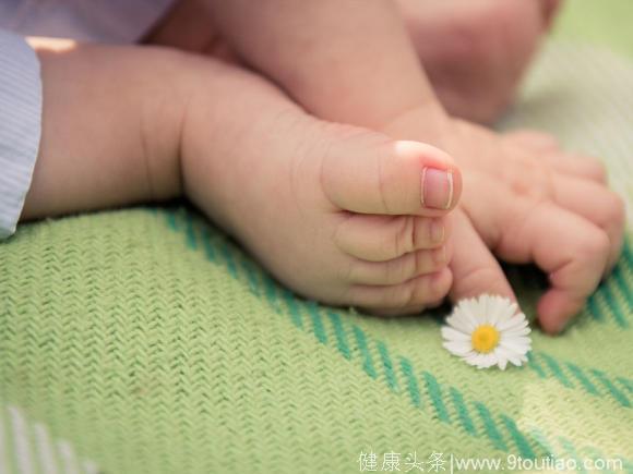 夏季护理宝宝要注意，谨防手足口病！