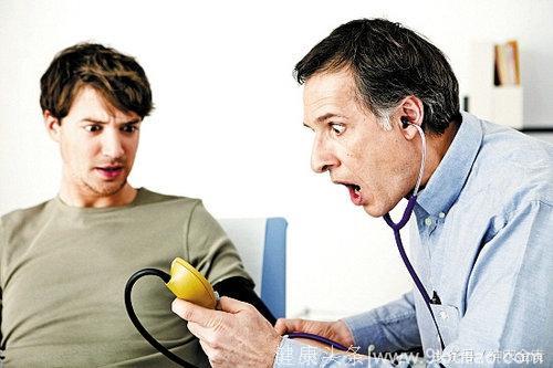 夏季血压为什么忽高忽低？3种食物高血压千万不能碰！