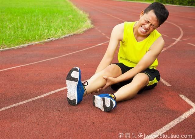 跑步造成小腿肌肉拉伤，怎么快速恢复？