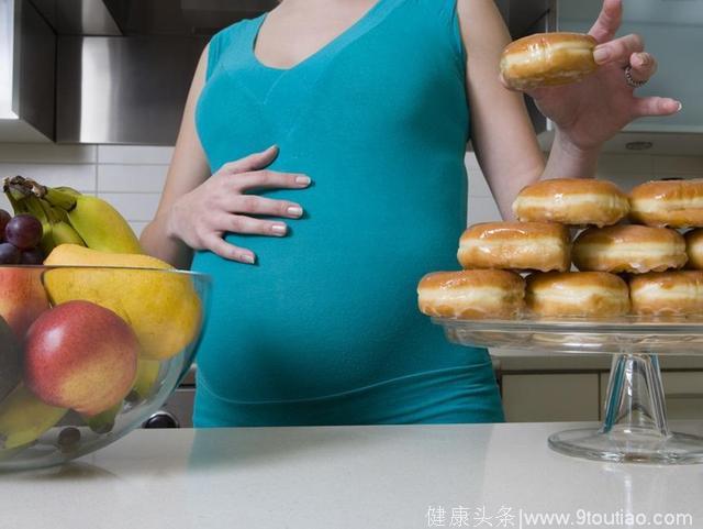 怀孕的你别再吃这四种食物！常吃这几样，宝宝生的白状又聪明