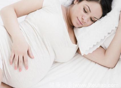 孕期这4种危险姿势要注意，中了一点就会引起流产