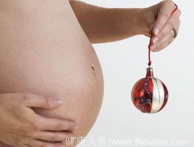 胎儿在准妈妈肚子都在做什么？宝宝很忙，做的事情真让人惊讶！