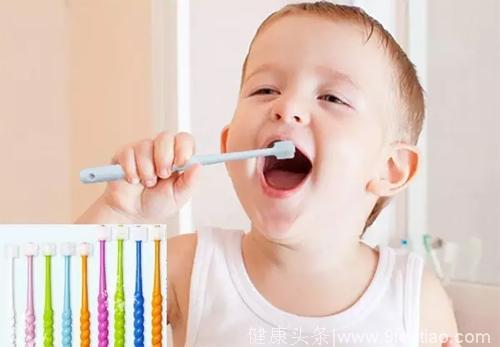 你知道该如何让孩子爱上刷牙，包括正确刷牙吗？