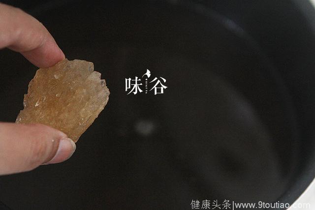 明日入伏，不妨喝古方“三豆汤”，暑热发烧、祛痘除痱子都管用！