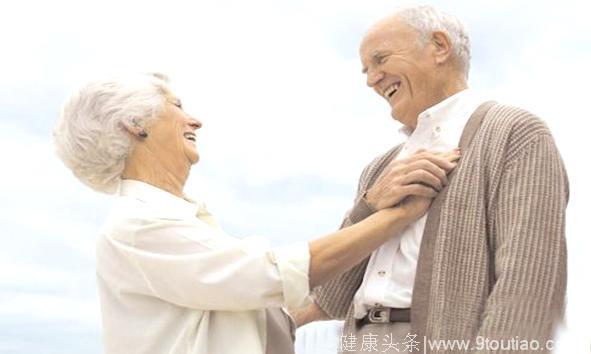 中老年人保持规律性爱可提高词汇能力和视觉意识