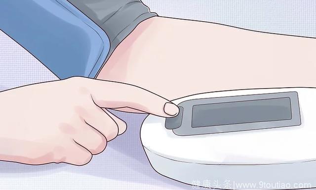 控制高血压，每天监测是关键，5个方法教你在家中准确测血压