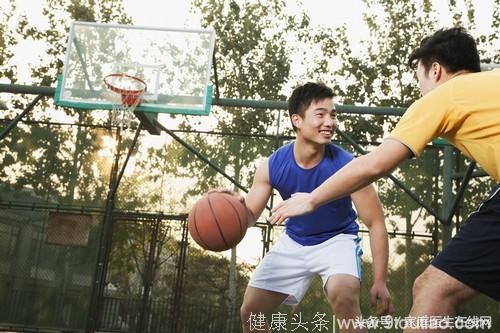 低头族跟我学打篮球，包你颈椎病不发！
