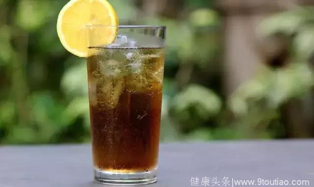 明明喝茶健康又消暑，何必喝更伤人的饮料？