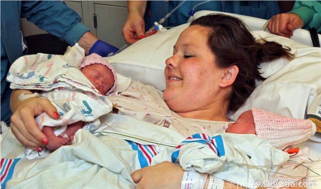 孕妇生双胞胎后又怀5胞胎，3个月肚子大如球，该不该减胎？