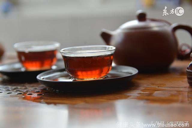 夏天喝茶有讲究，喝对了有助于养生，喝错了容易伤身，你真的喝对茶了吗？