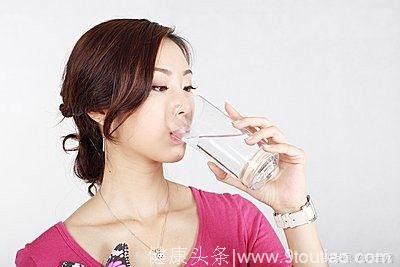 口服糖浆剂后，应该喝点水！