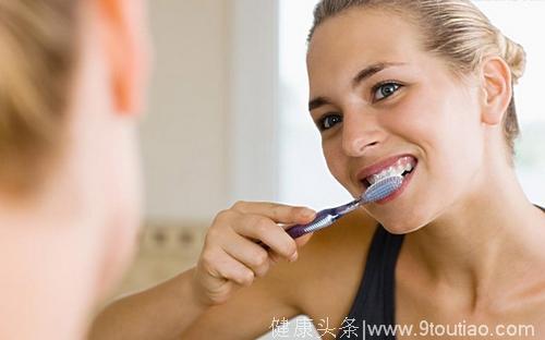 牙齿上出现“牙结石”有什么危害？选择这几样产品就能轻松去除