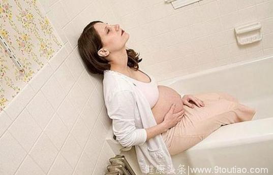 孕期这4个动作损害胎儿健康，正在做的孕妈请自觉改正！