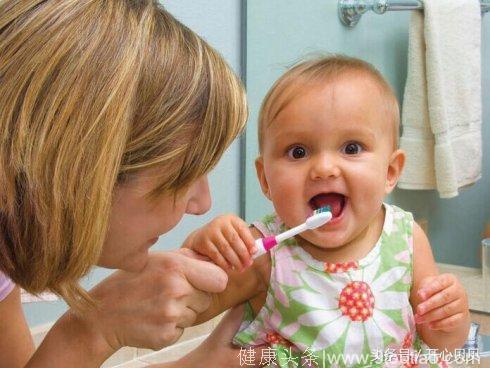 宝宝几岁适合刷牙，孩子刷牙应该注意些什么？