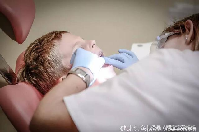 宝宝长牙前应该怎么清洁口腔？
