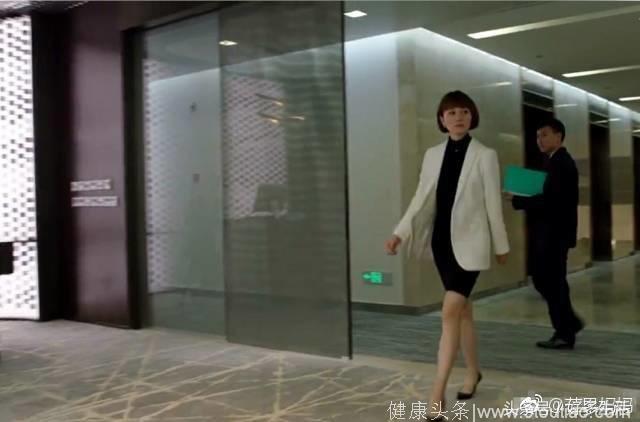 《我的前半生》美出天际的唐晶饰演者袁泉竟然在访谈中说自己应为腿长自卑！