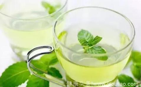 中医推荐的四款养生茶，祛火明目夏天就喝它