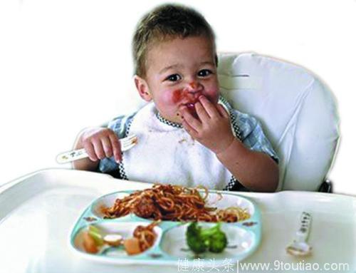 宝宝夏季厌食，很可能是消化不良，掌握好这些能及时发现