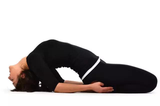 舒缓肩颈酸痛的五个瑜伽体式