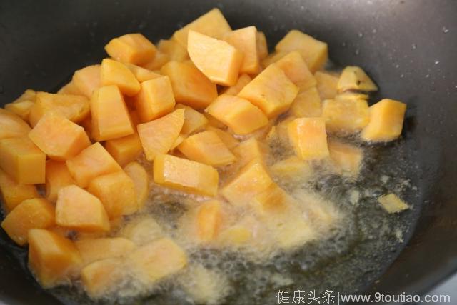 秋季食谱家常菜做法：拔丝红薯