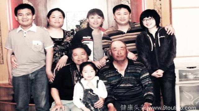 杭州93岁老人查出癌症晚期，7个儿女认命，但80后孙辈们却不答应