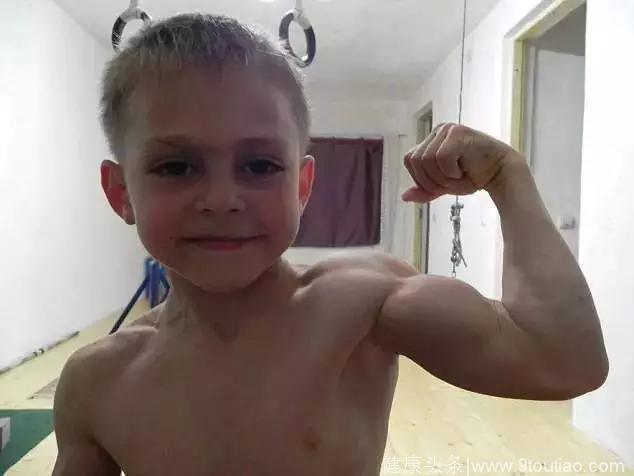 那个2岁开始健身，被称为全球最强壮的肌肉男孩，现在怎么样！