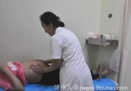 五个月孕妇产检时，医生说孩子三条腿，婆婆却大笑